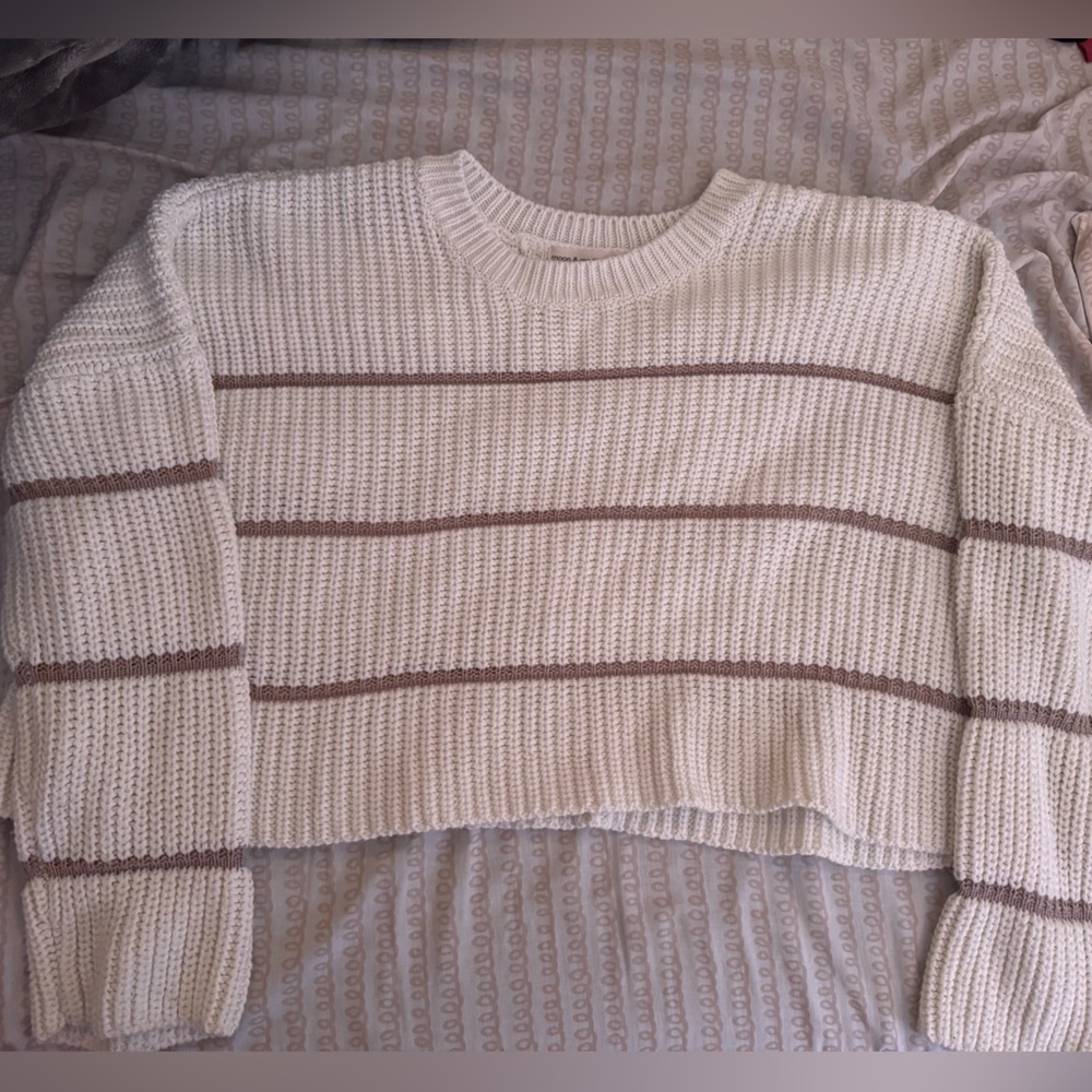 Moon & Madison Cream Knit Sweater